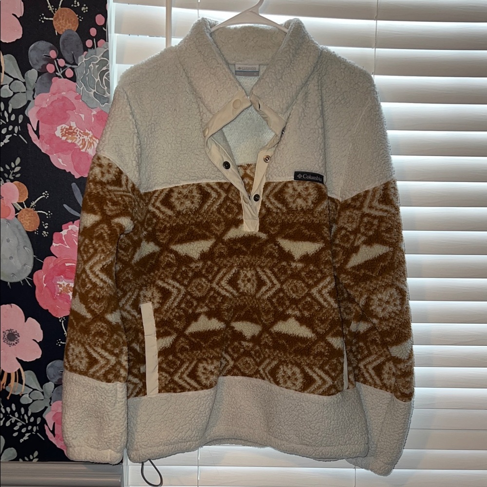 Columbia Patterned Fleece in Cream and Brown